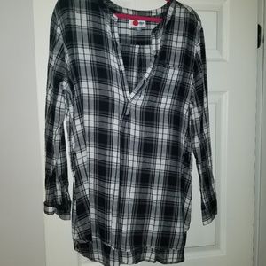 Long sleeve plaid shirt